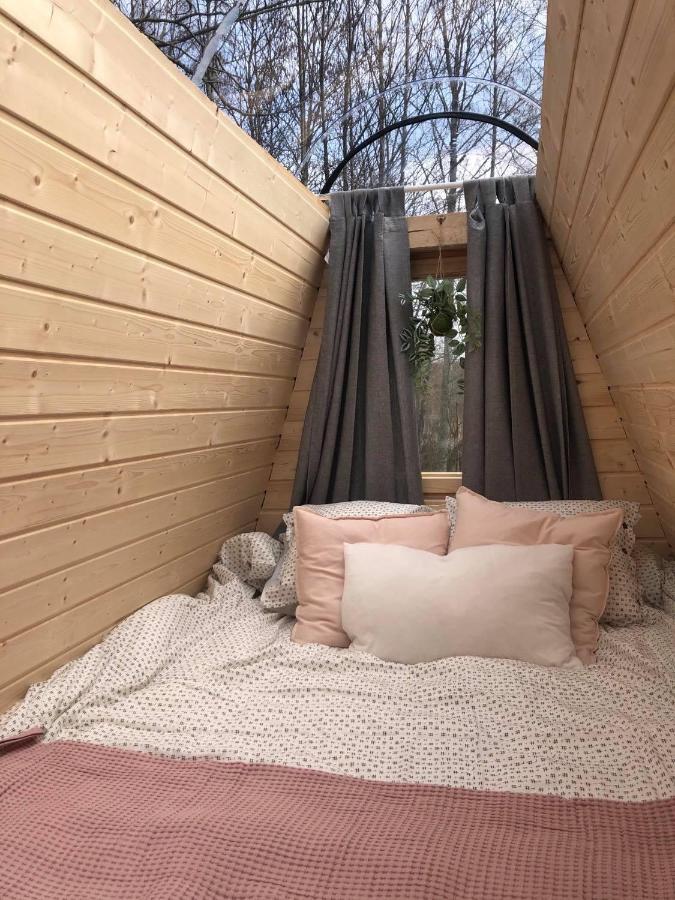Niiralan Tila : Starlite Cabin Laitila Kültér fotó